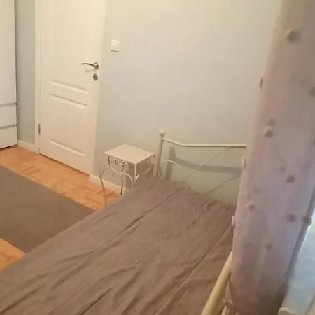 2h Apartment *